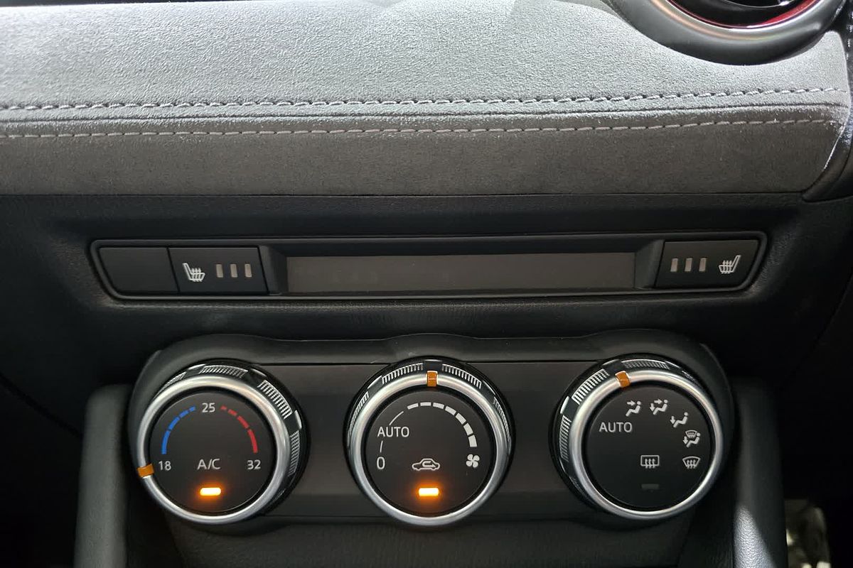 2023 Mazda CX-3 Akari DK