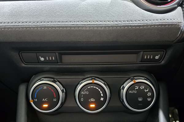 2023 Mazda CX-3 Akari DK