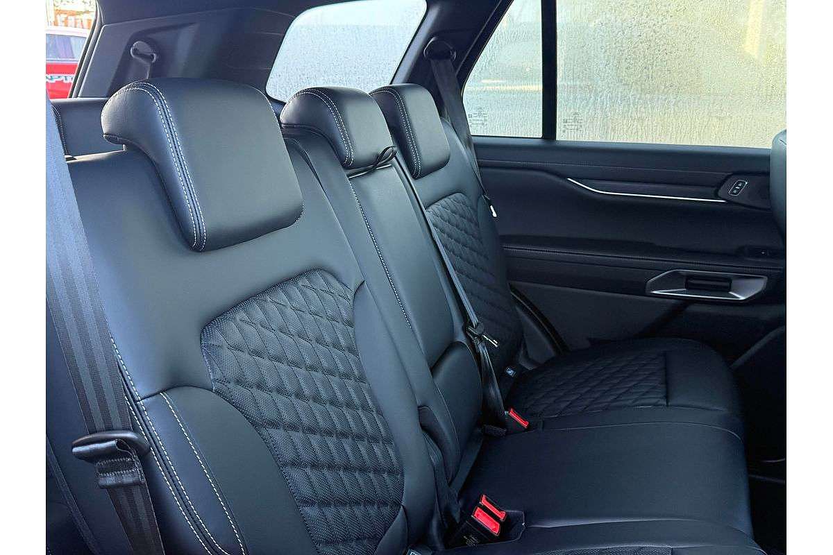 2025 Ford Everest Platinum 3.0L