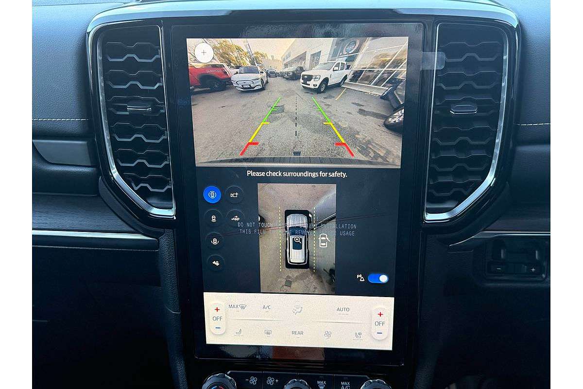 2025 Ford Everest Platinum 3.0L