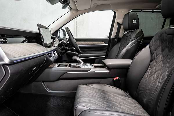 2025 GWM Tank 500 Ultra Hi4-T PHEV P03