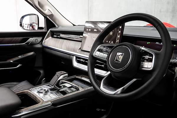 2025 GWM Tank 500 Ultra Hi4-T PHEV P03