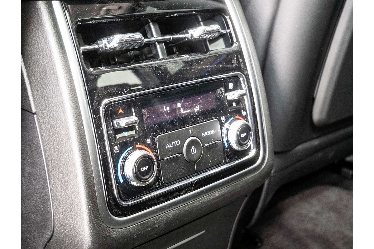 2025 GWM Tank 500 Ultra Hi4-T PHEV P03