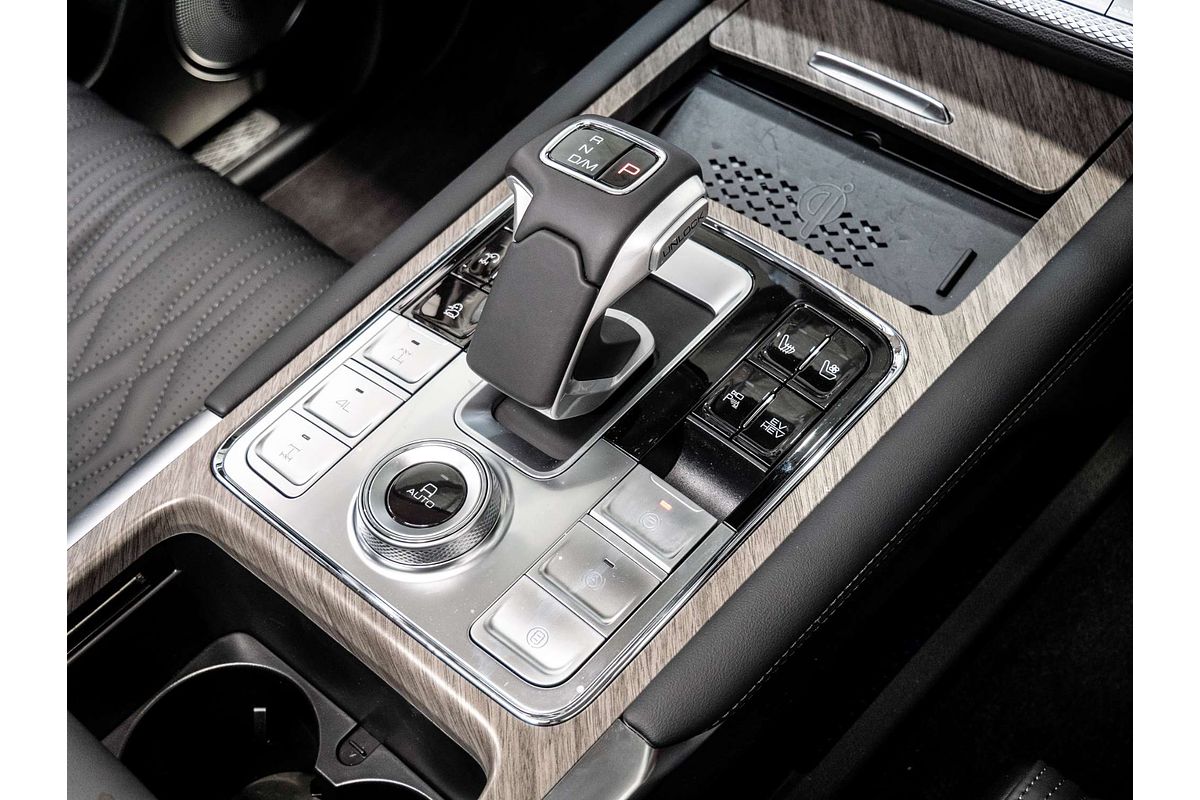 2025 GWM Tank 500 Ultra Hi4-T PHEV P03