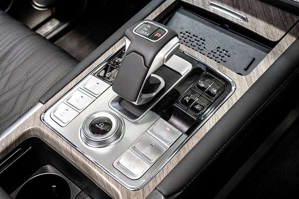 2025 GWM Tank 500 Ultra Hi4-T PHEV P03