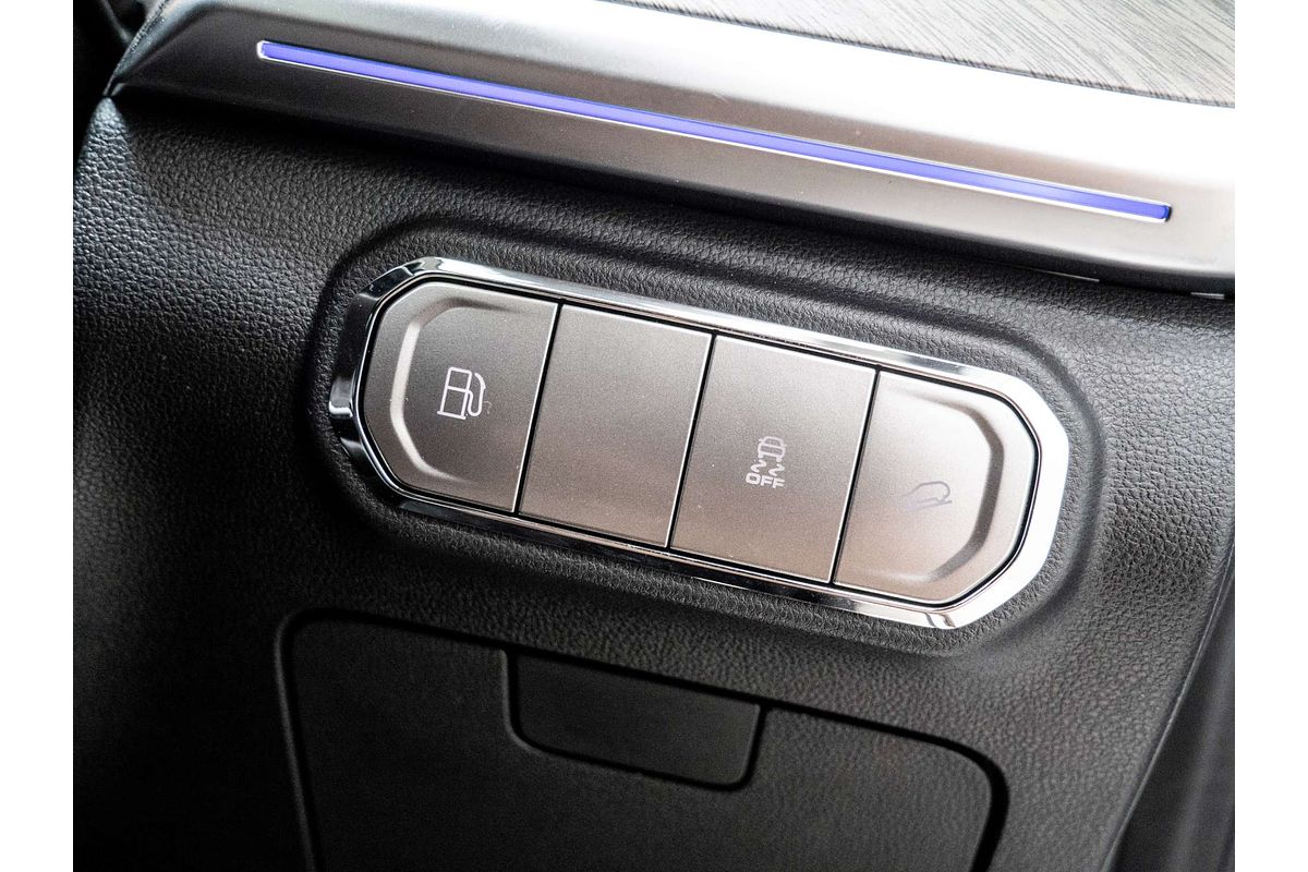 2025 GWM Tank 500 Ultra Hi4-T PHEV P03