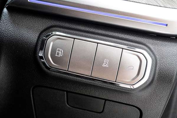 2025 GWM Tank 500 Ultra Hi4-T PHEV P03