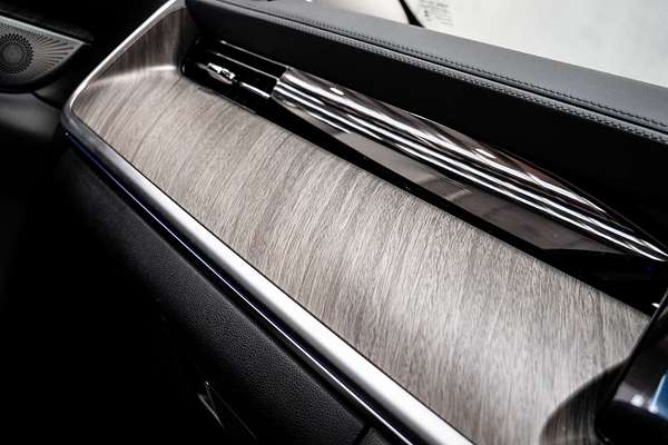 2025 GWM Tank 500 Ultra Hi4-T PHEV P03