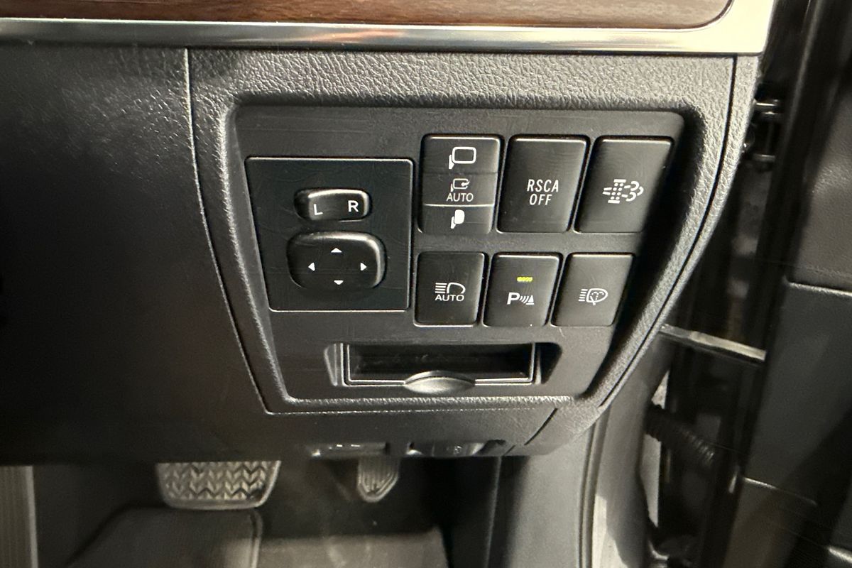 2018 Toyota Landcruiser Sahara VDJ200R