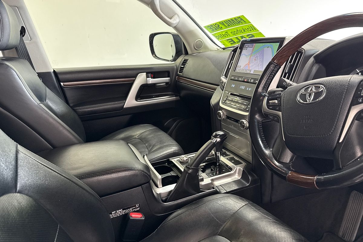 2018 Toyota Landcruiser Sahara VDJ200R