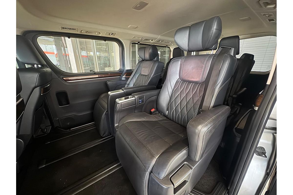2019 Toyota Granvia VX GDH303R