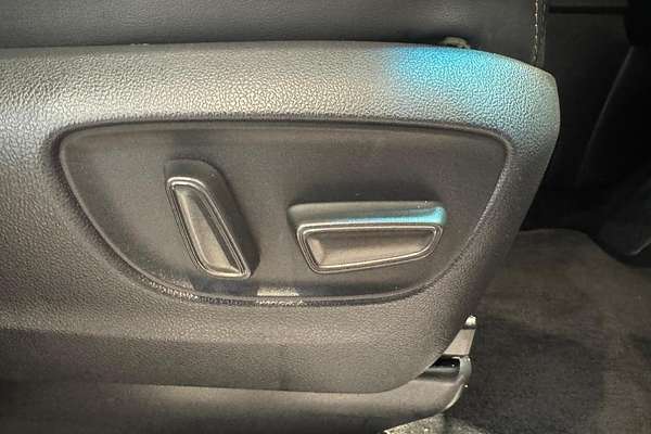 2019 Toyota Granvia VX GDH303R