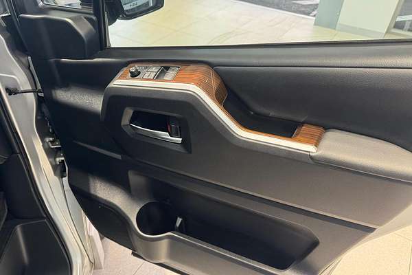 2019 Toyota Granvia VX GDH303R