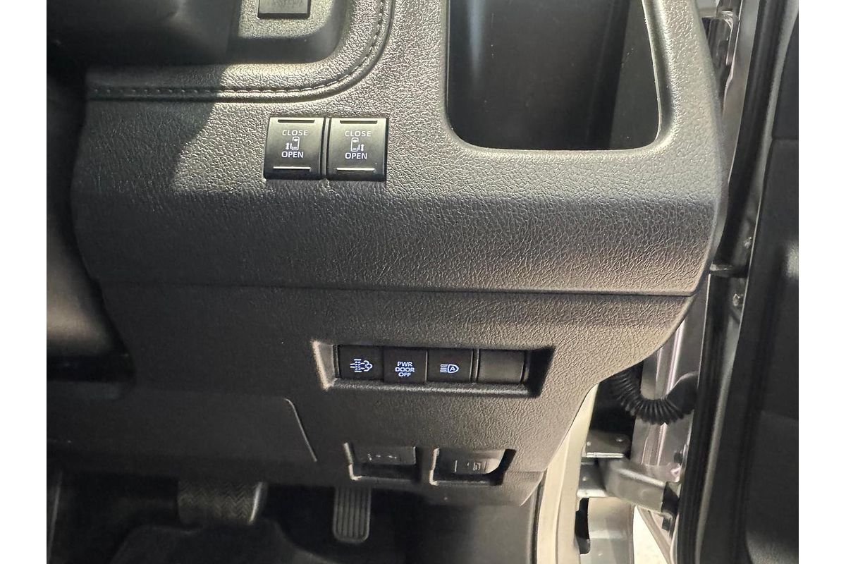 2019 Toyota Granvia VX GDH303R