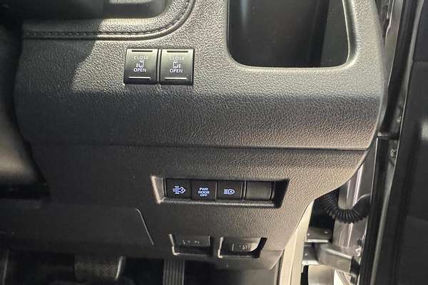 2019 Toyota Granvia VX GDH303R