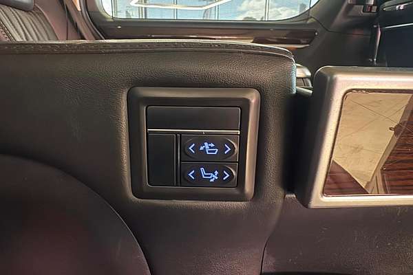 2019 Toyota Granvia VX GDH303R