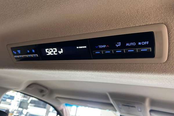 2019 Toyota Granvia VX GDH303R