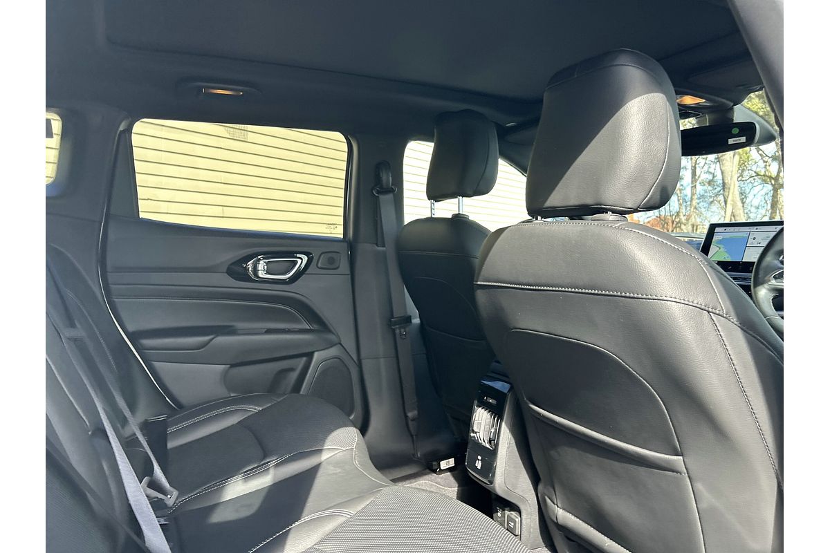 2023 Jeep Compass S-Limited M6