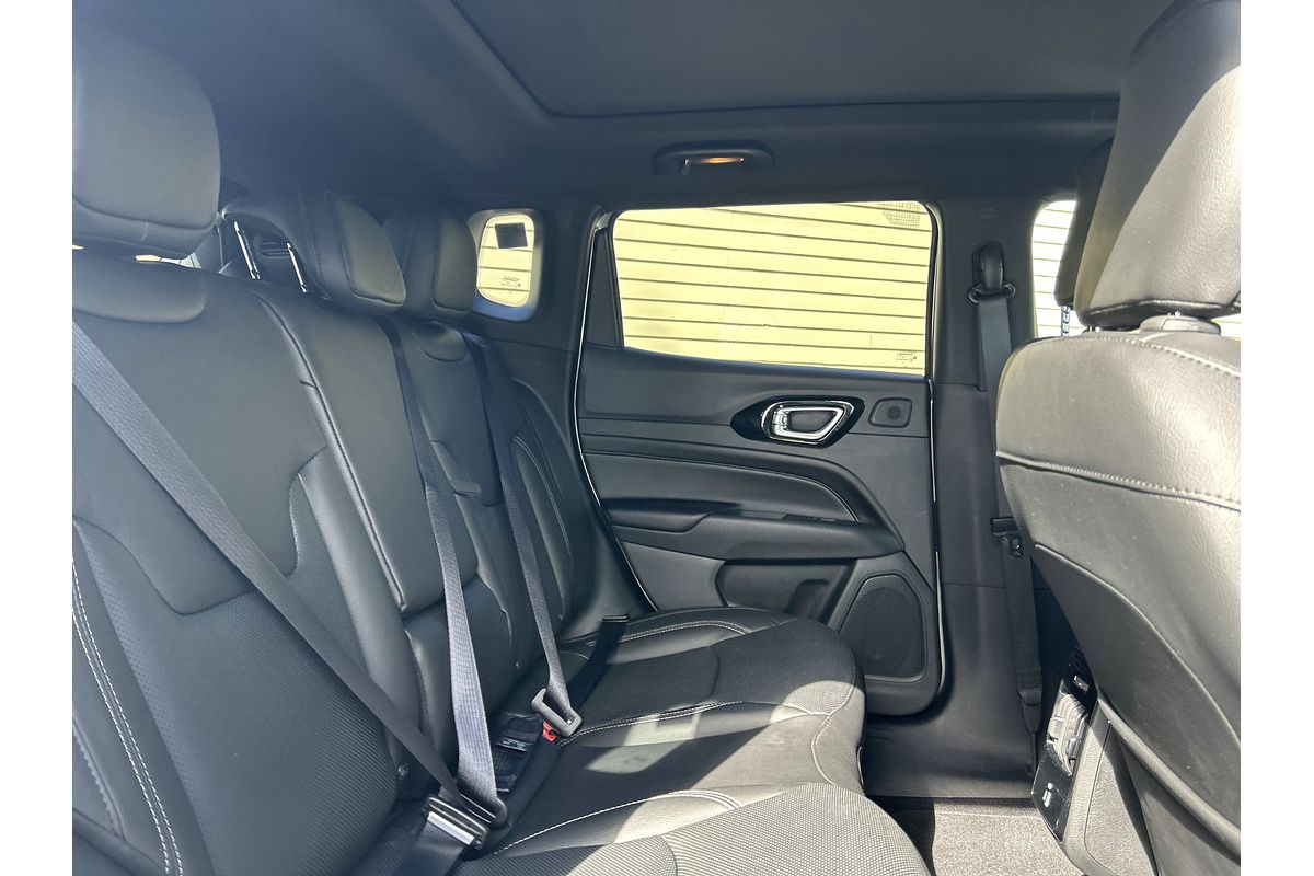 2023 Jeep Compass S-Limited M6