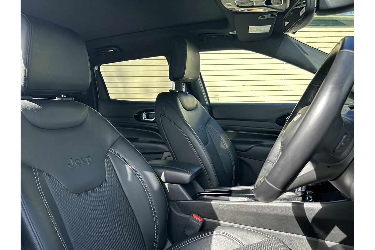 2023 Jeep Compass S-Limited M6