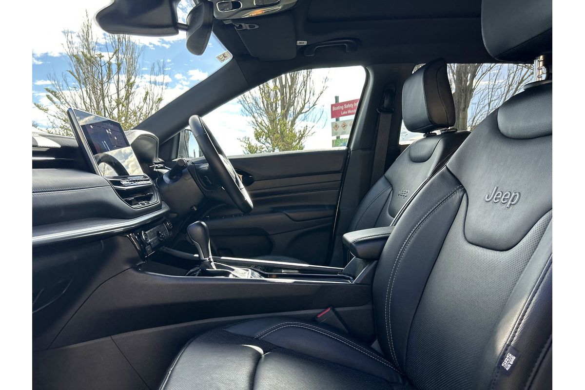 2023 Jeep Compass S-Limited M6