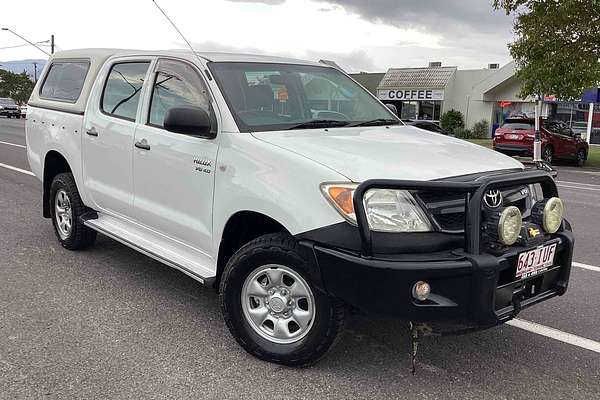 2005 Toyota Hilux SR GGN25R 4X4