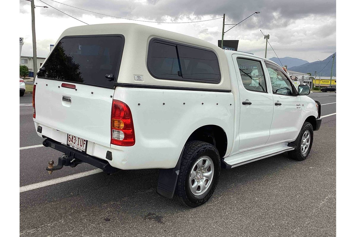 2005 Toyota Hilux SR GGN25R 4X4
