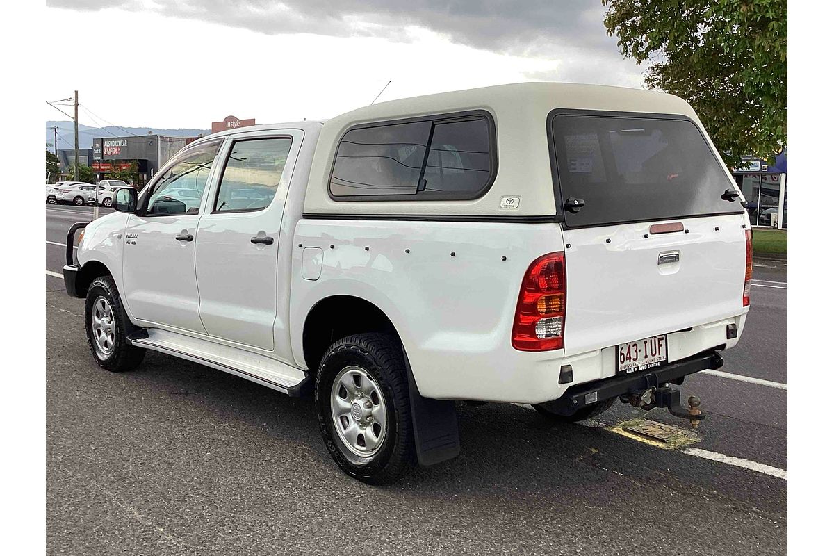 2005 Toyota Hilux SR GGN25R 4X4