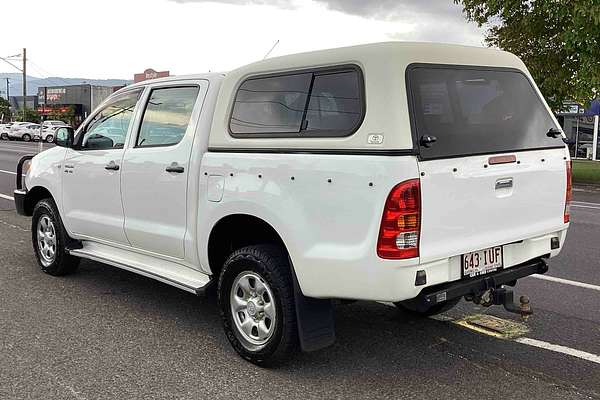 2005 Toyota Hilux SR GGN25R 4X4