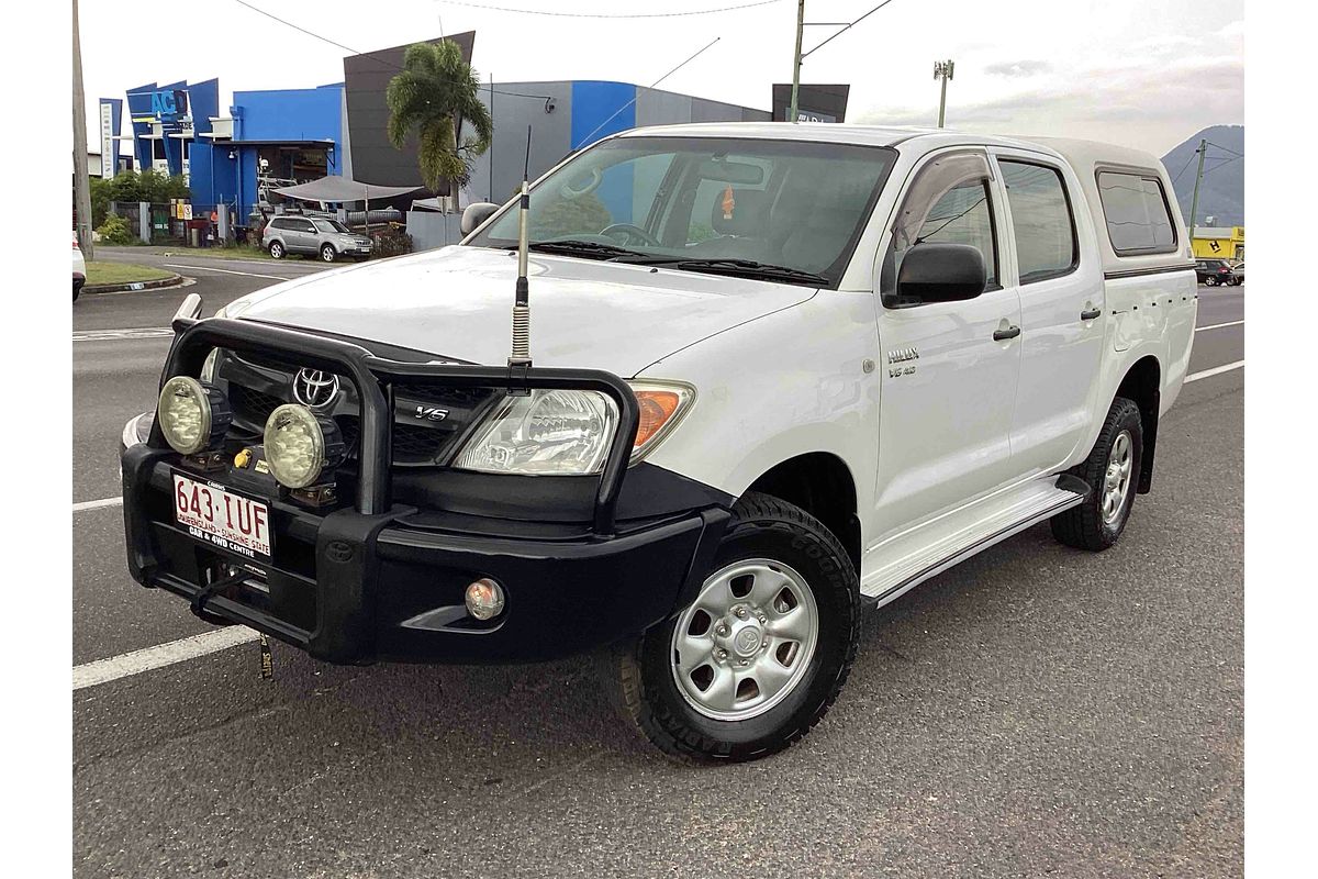 2005 Toyota Hilux SR GGN25R 4X4