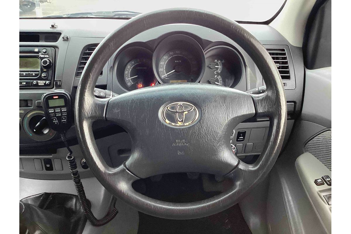 2005 Toyota Hilux SR GGN25R 4X4