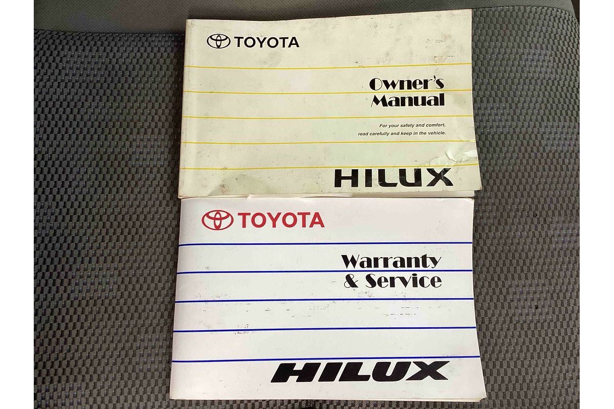 2005 Toyota Hilux SR GGN25R 4X4