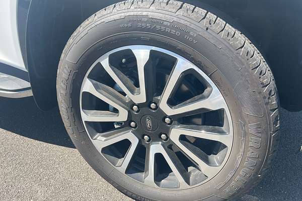 2025 Ford Ranger Platinum 4X4 3.0L