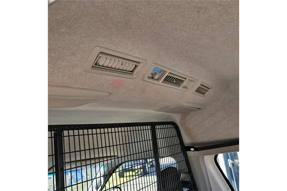 2012 Toyota Hiace TRH201R LWB