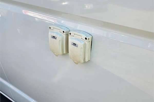 2012 Toyota Hiace TRH201R LWB