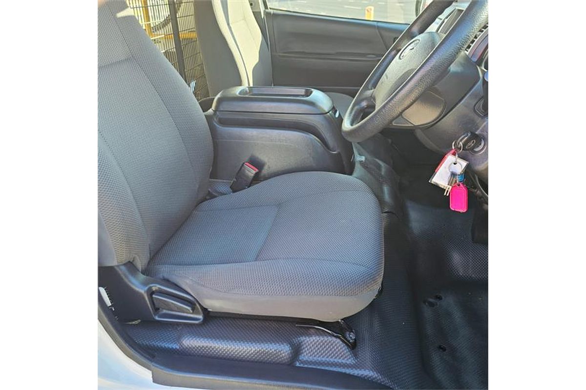 2012 Toyota Hiace TRH201R LWB