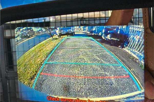 2012 Toyota Hiace TRH201R LWB