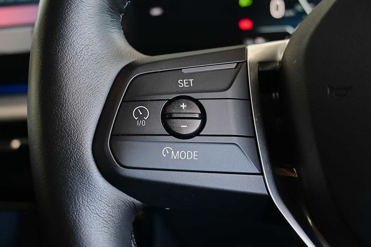 2025 BMW iX1 eDrive20 xLine U11