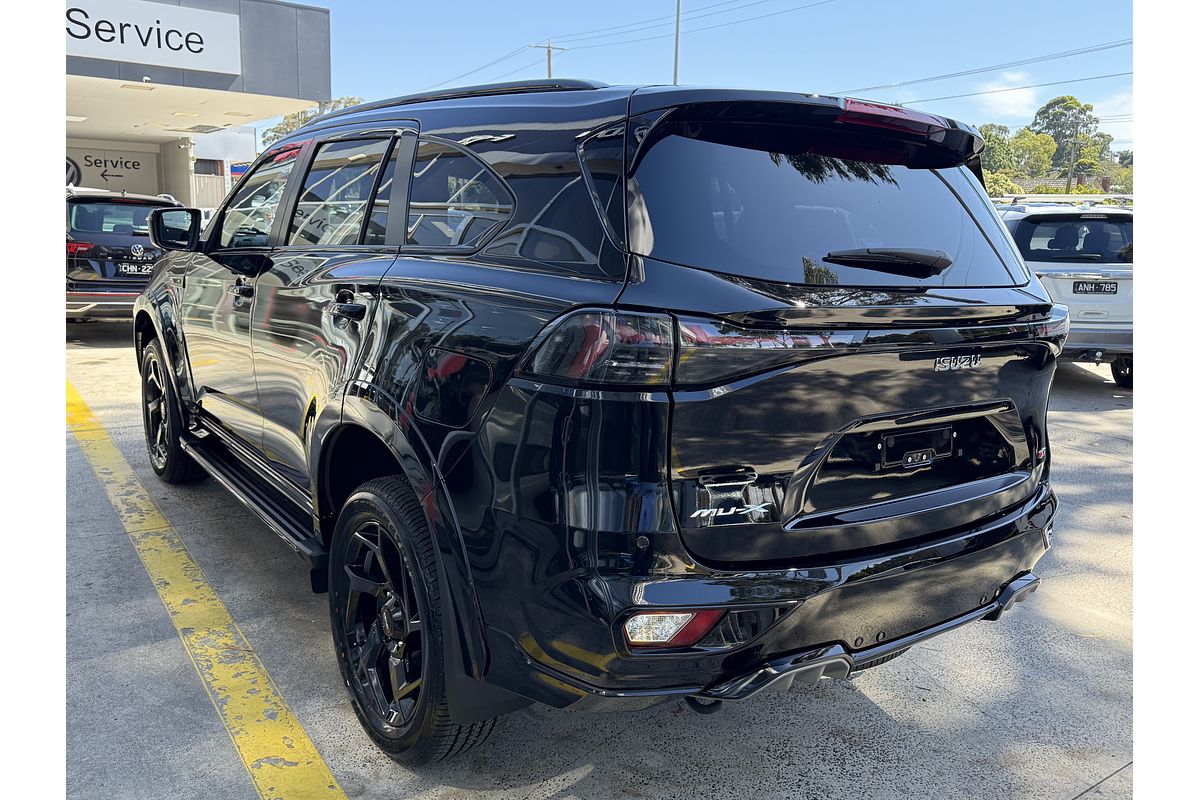 2025 Isuzu MU-X X-TERRAIN