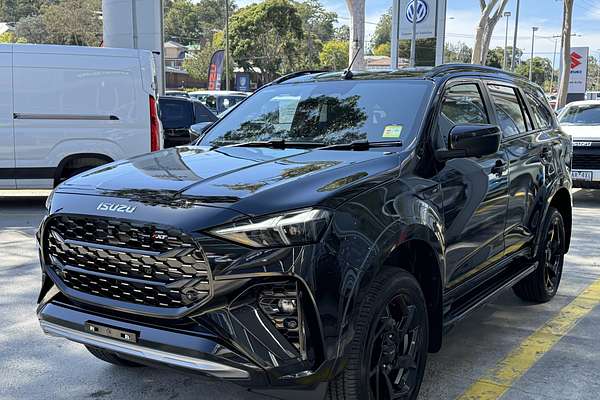 2025 Isuzu MU-X X-TERRAIN