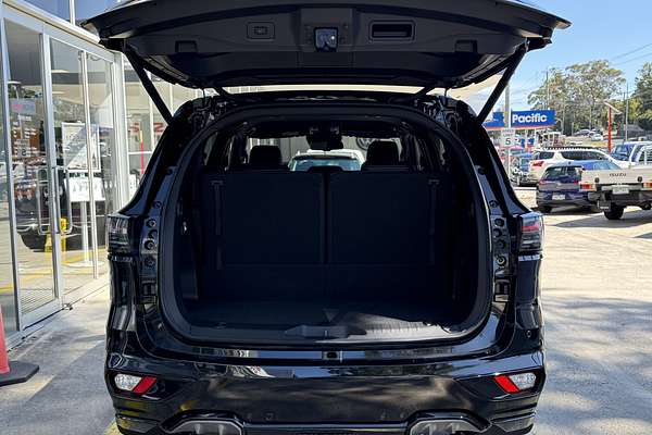 2025 Isuzu MU-X X-TERRAIN