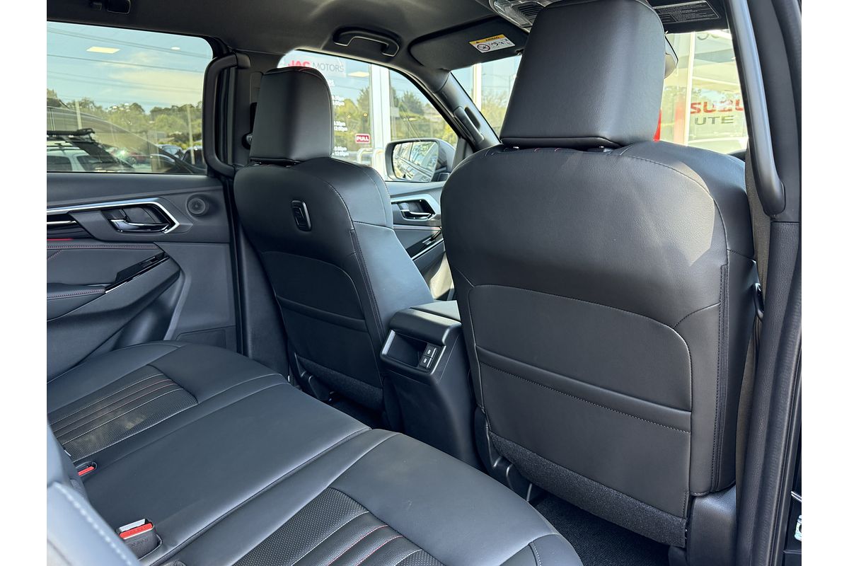 2025 Isuzu MU-X X-TERRAIN