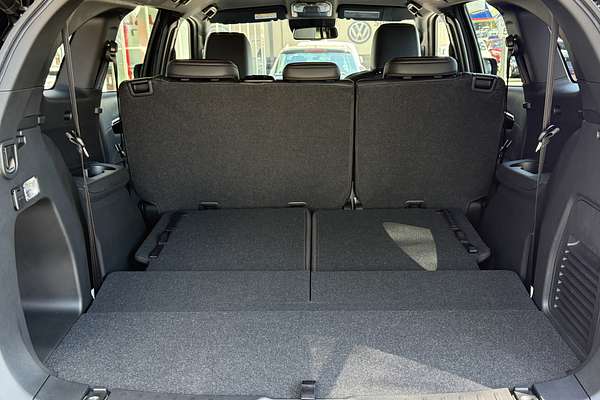 2025 Isuzu MU-X X-TERRAIN