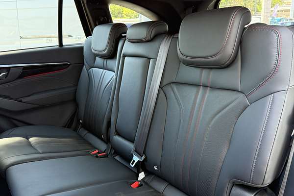 2025 Isuzu MU-X X-TERRAIN