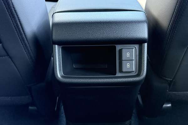 2025 Isuzu MU-X X-TERRAIN