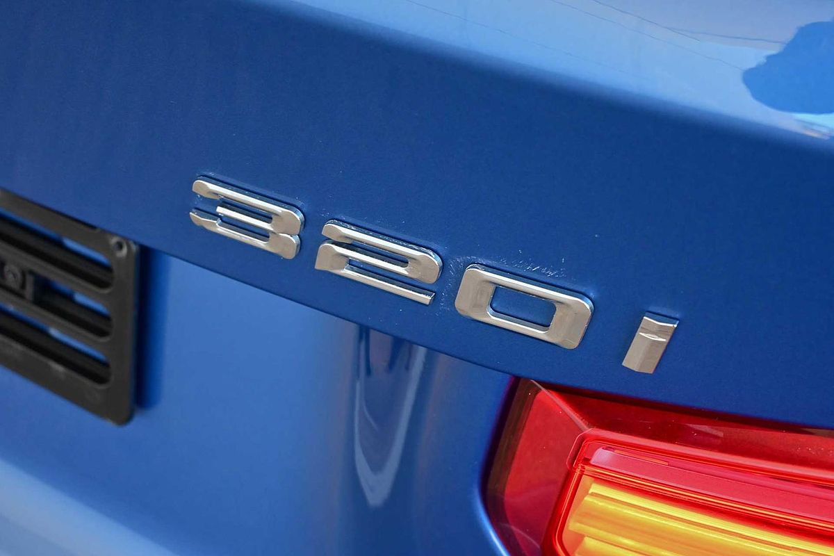 2017 BMW 3 Series 320i Sport Line F30 LCI