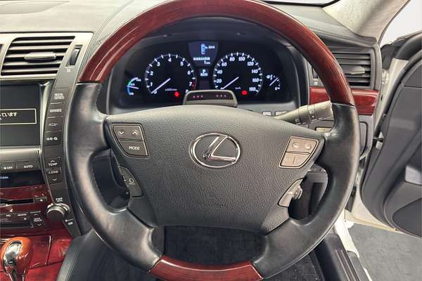 2007 Lexus LS 600H