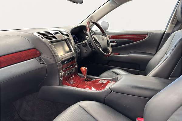 2007 Lexus LS 600H
