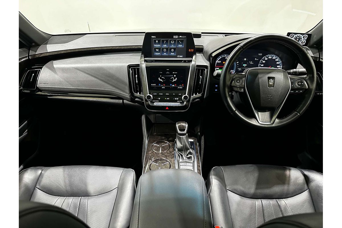 2018 Toyota Crown Hybrid G Executive GWS224
