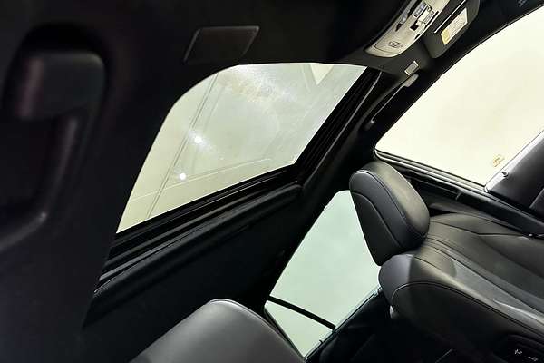 2018 Toyota Crown Hybrid G Executive GWS224